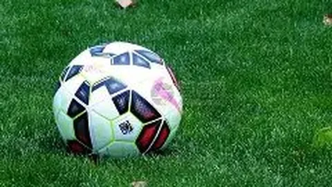 RNG败北AG引热议，久哲言论成焦点：电竞胜利之外，荣誉何在？